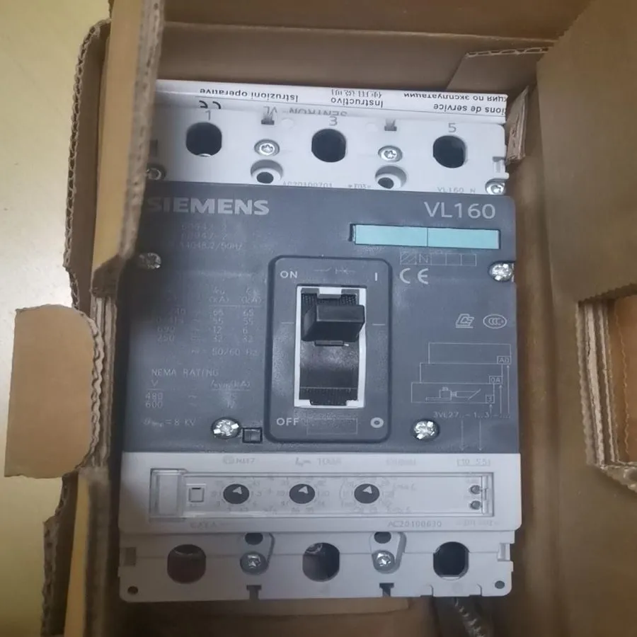 Автоматический выключатель Siemens Circuit Breaker 3VL2710-1SS33-0AA0
