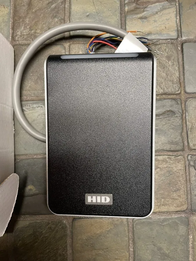 Оборудование видеонаблюдения HID Signo40 Reader 40NKS-02-0002BL