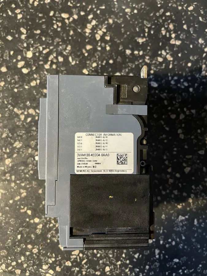Автоматический выключатель SIEMENS 3VA4130 5ED34 0AA0 3 Pole 30 AMP 3VA4 Circuit