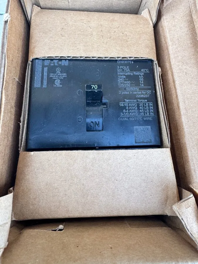 Автоматический выключатель Westinghouse GHB3070 3 Pole 70 Amp 480V AC Circuit Br