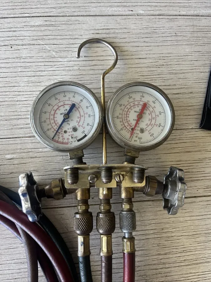 Манометрический коллектор Imperial 2-Valve HVAC Refrigerant Manifold Gauge Set w