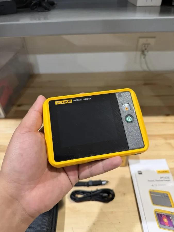 Оптико-электронная система FLUKE PTi120 Compact Pocket Thermal Imaging Camera In — фото лота 1