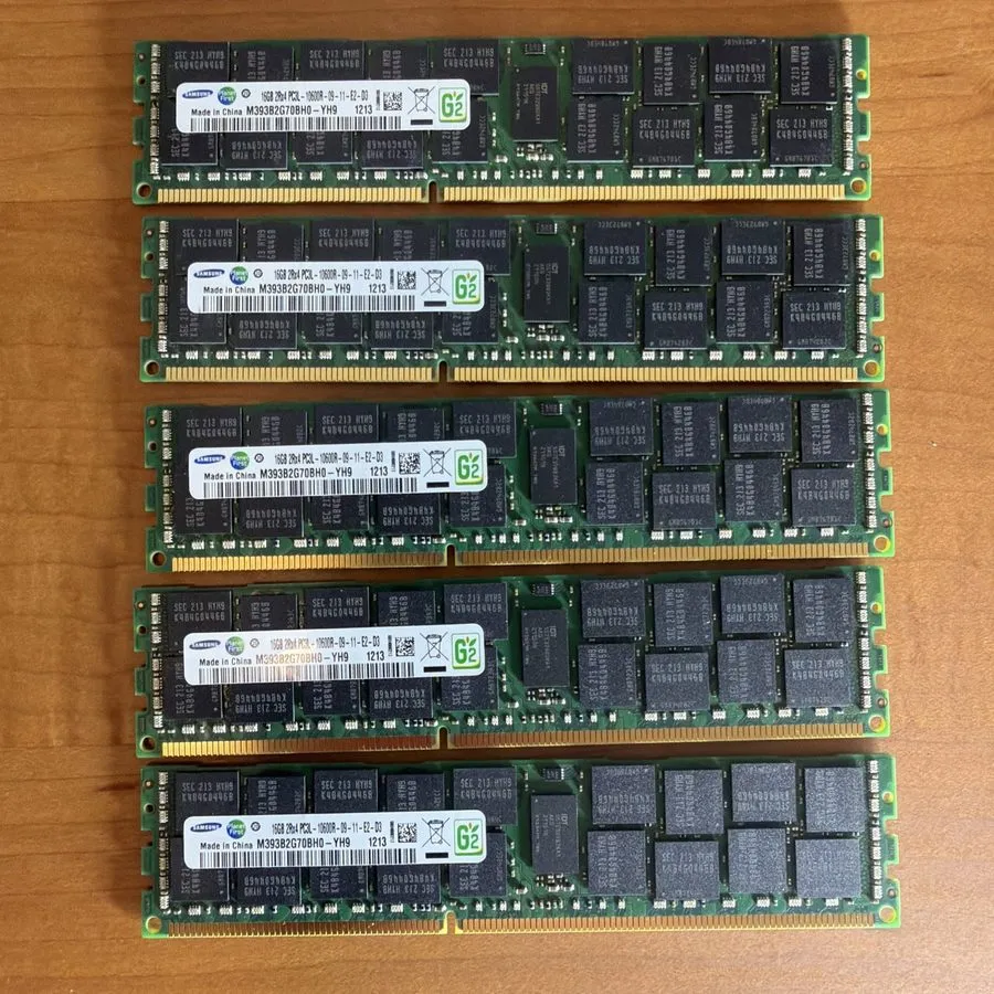 Модуль памяти Samsung 16GB DDR3-1333 RDIMM PC3L-10600R-09-11-E2-D3 2Rx4