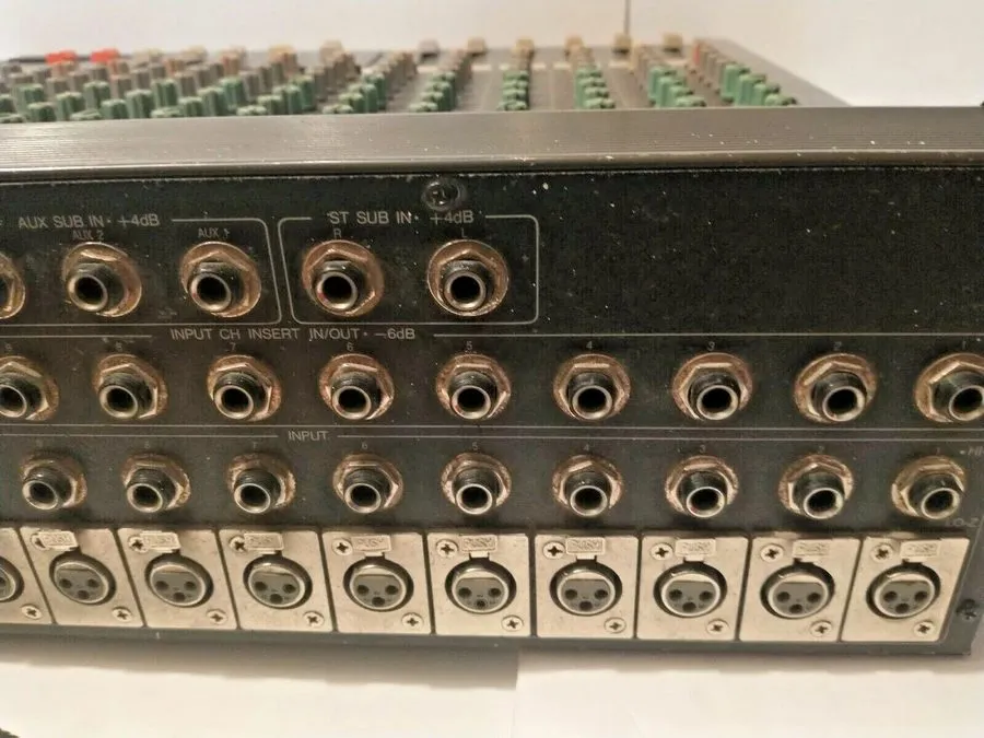 Микшерный пульт YAMAHA MC1202 ANALOG MIXER VINTAGE PRO AUDIO EQUIPMENT MIXING CO