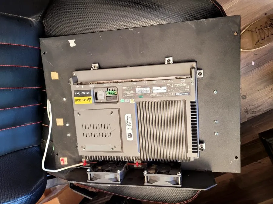 Панель оператора Advantech TPC-1270H-C1AE 500MHz Operator Interface with cooling