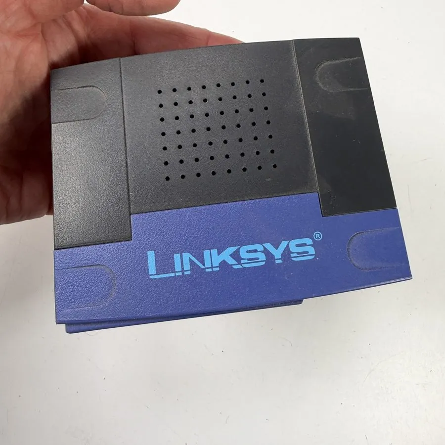Коммутатор Cisco Linksys 10/100 5-Port Workgroup Switch Model: EZXS55W — фото лота 2
