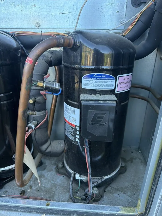 Компрессор Copeland Scroll Compressor YP31K1T-PFV-ASE 230V 1 PH 60 Hz 2.5 Ton — фото лота 1