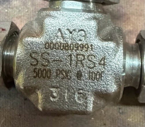 Клапан PC X Swagelok SS-1RS4 SS Integral Bonnet Needle Valve, UK#350