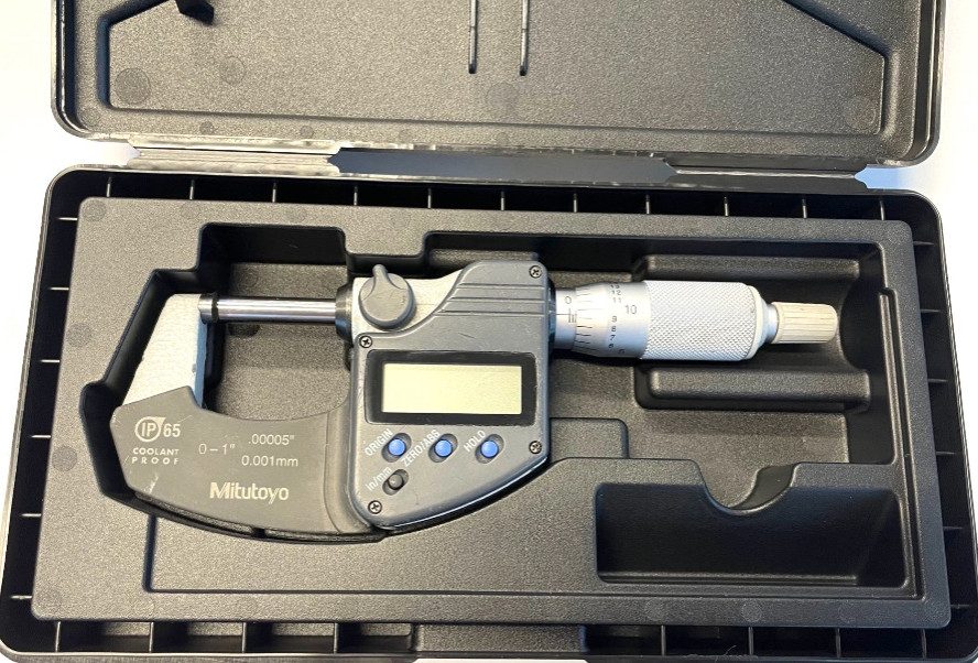 Микрометр Mitutoyo 293-340 Digimatic Micrometer, 0-1"/0-25mm Range, .00005"/0.00