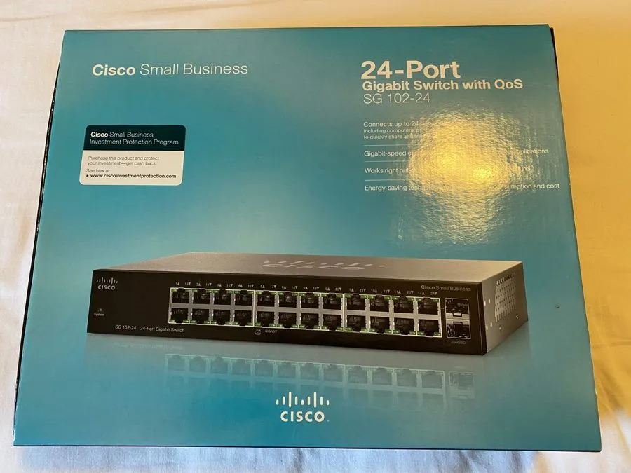 Коммутатор Cisco SG102-24 24-Port Gigabit Ethernet Unmanaged Rackmount Switch