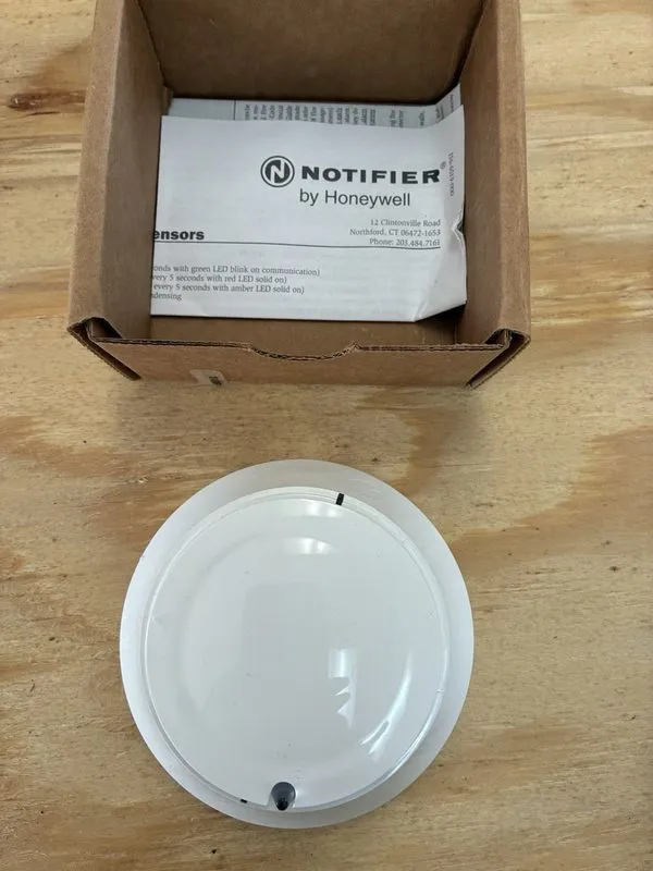 Оборудование пожарной сигнализации NOIFIER FSP-951 INTELLIGENT ADDRESSABLE PHOTO — фото лота 1
