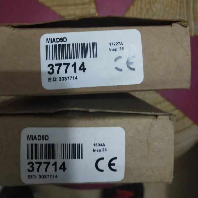 Фотоэлектрический датчик BANNER Photoelectric switch sensor MIAD9D