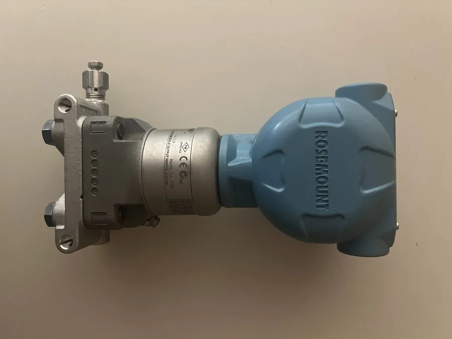 Датчик давления ROSEMOUNT 3051S1CA2A2A11A2AKC 0-150PSIA ABSOLUTE PRESSURE TRANSM — фото лота 3