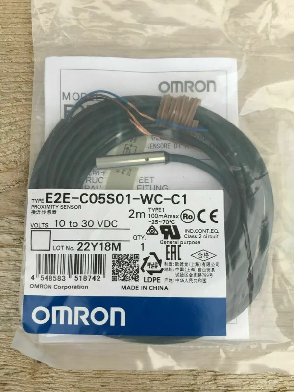 Датчик приближения Proximity Sensor E2E-C05S01-WC-C1