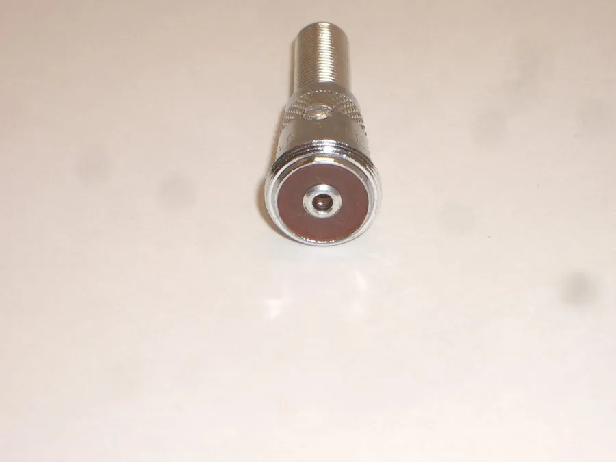 Разъём AMPHENOL 80- 75-MC1M 5/8" MICROPHONE CONNECTOR PLUG MATES to 75-MC1F & 25 — фото лота 1