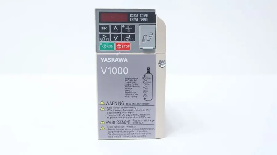 Частотный преобразователь YASKAWA V1000 CIMR-VCBA0003BAA 0.75kw 200v-240v invert