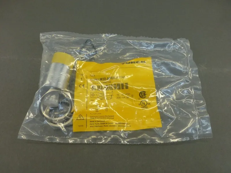 Датчик приближения Turck Ni20U-M30-AP6X-H1141 Proximity Switch Sensor 10-30VDC