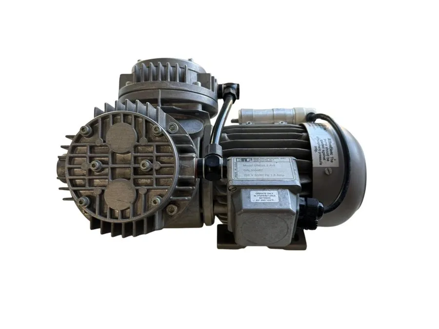 Насос KNF Neuberger UN035.3 TTP Laboport Diaphragm Vacuum Pump Twin Head