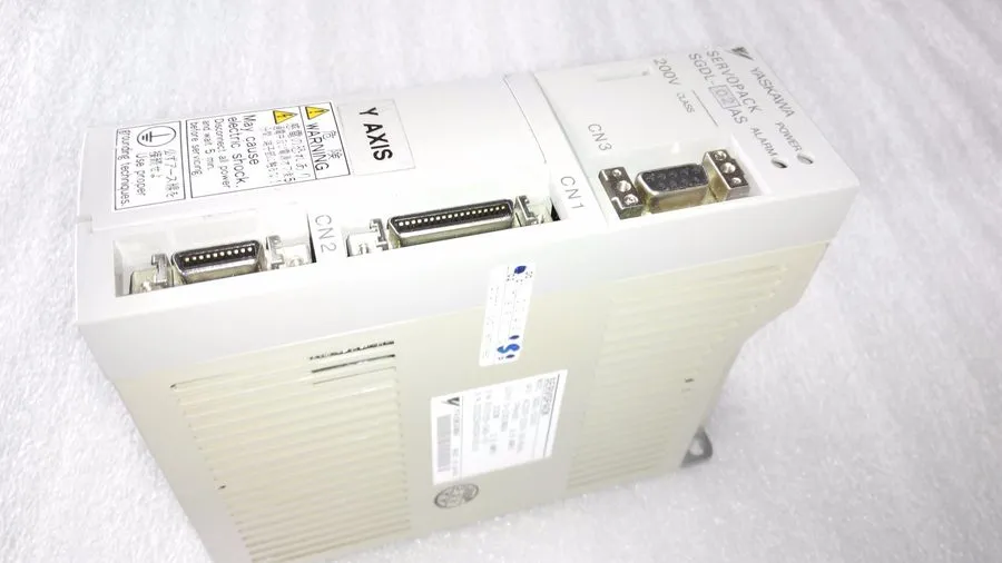Сервопривод Yaskawa Servopack SGDL-02AS gi
