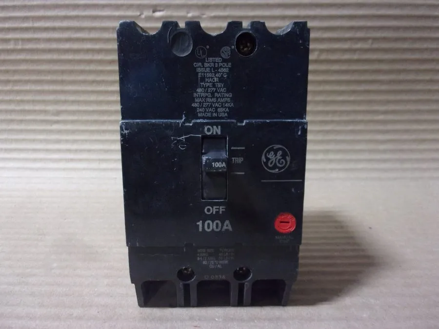 Автоматический выключатель GE General Electric 100A Circuit Breaker, 3-Pole, 480
