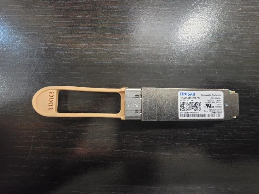 Оптический модуль Finisar FC95884SR4 IP9IAX5TAA Transceiver Module — фото лота 1