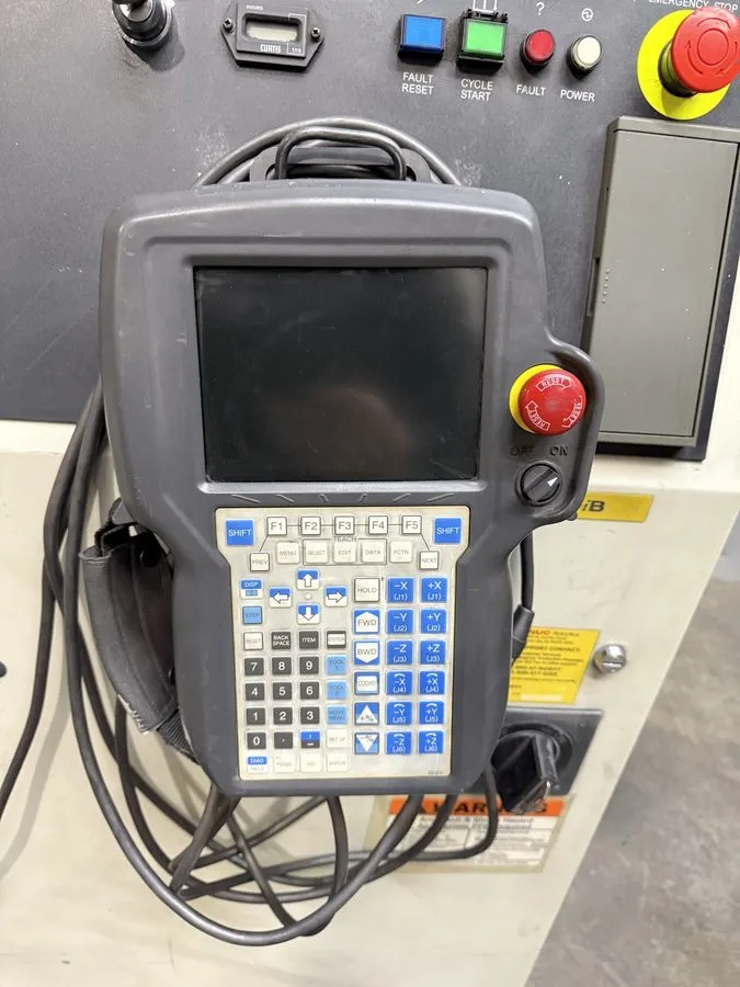 Робот Fanuc Robot Manufacture R-2000iB/165F R-30iB — фото лота 2
