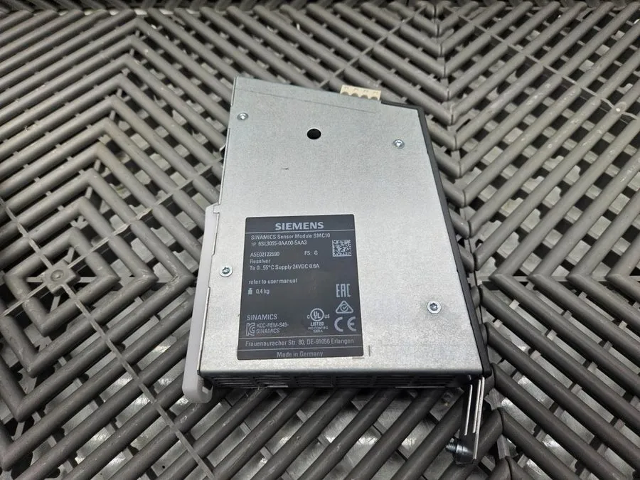 Частотный преобразователь 6SL3055-0AA00-5AA3 Siemens 24VDC Sensor Module Sinamic