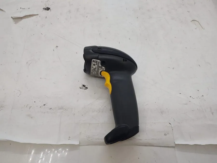 Сканер штрих-кода Motorola Symbol DS4208 1D/2D Wired Barcode Scanner w/USB Cord