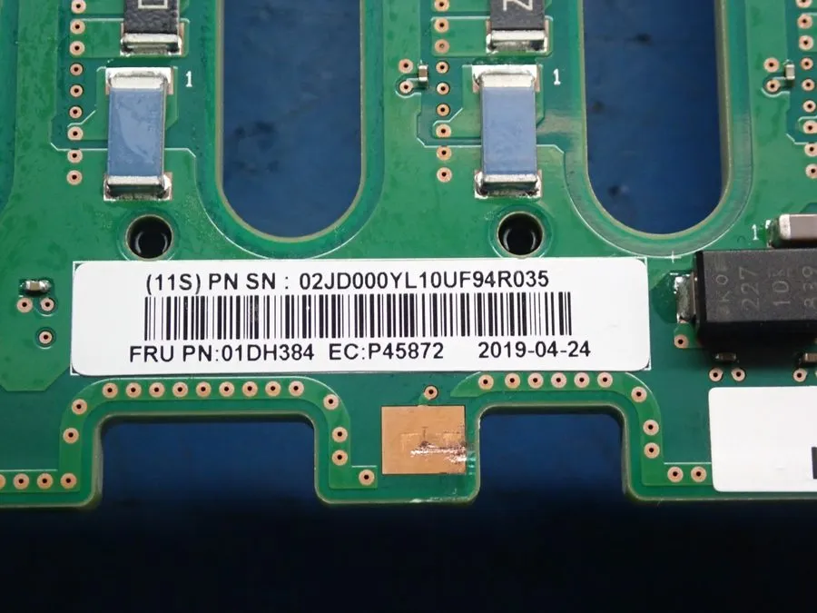 Бэкплейн IBM 01DH384 8-Bay SAS SFF Disk Drives Backplane Server Storage Expansio — фото лота 1