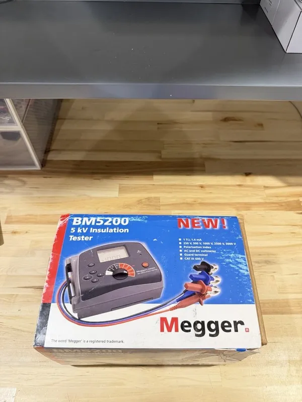 Тестер MEGGER BM5200 5KV INSULATION TESTER 36MG30