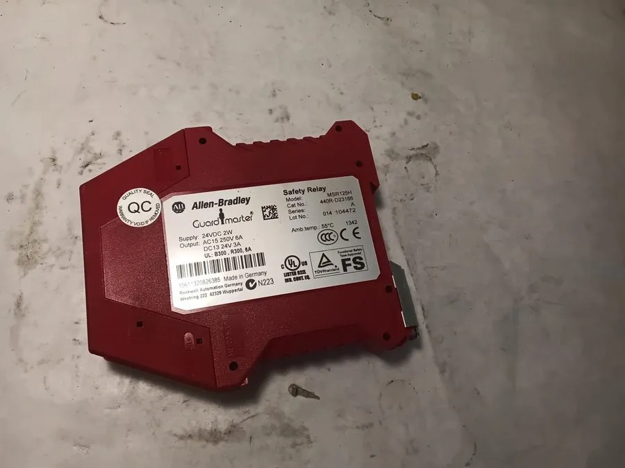 Реле безопасности Allen-Bradley MSR125H 440R-D23166 (I9E)