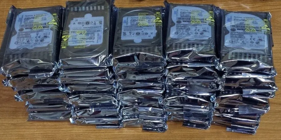 Жёсткий диск IBM 900GB 81Y9655 81Y9654 SAS 10K RPM 6G 2.5" SFF Hard Drive HDD