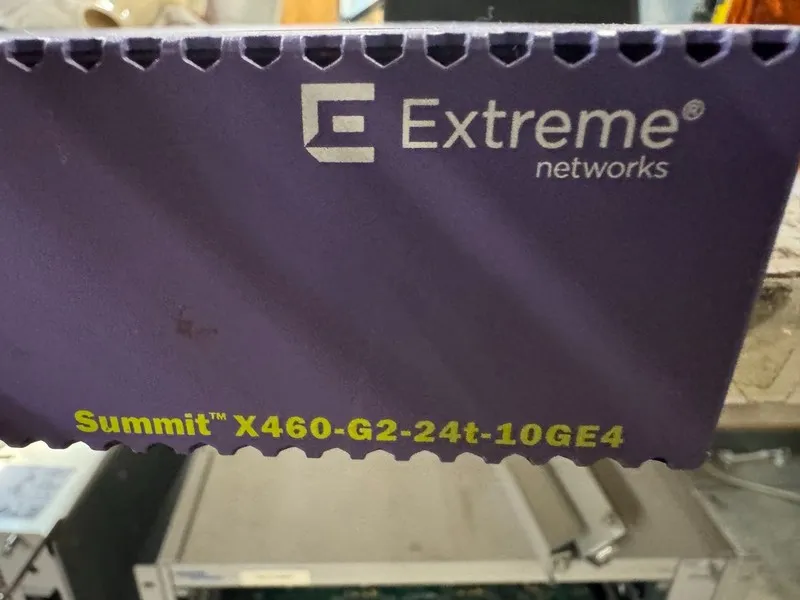 Коммутатор 16701 Extreme Networks Summit x460-g2-24t-10ge4