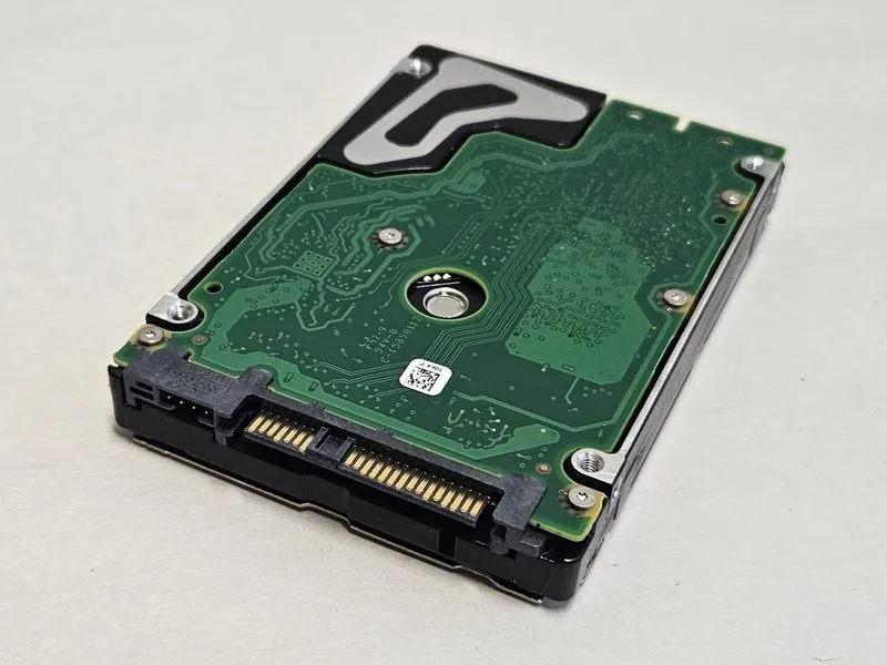 Жёсткий диск Dell 600GB ST600MM0006 10K SAS 6Gb/s 2.5" SFF Enterprise HDD 7YX58  — фото лота 3