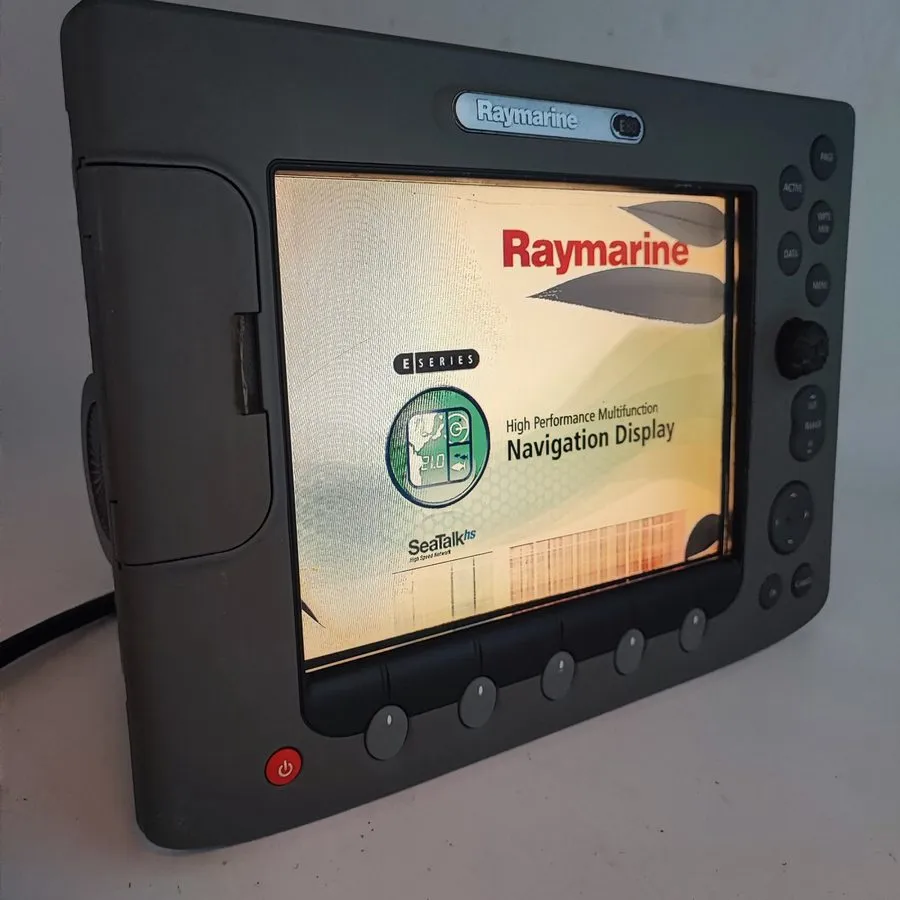 Картплоттер Raymarine E80 E02011 MFD Chartplotter Fishfinder Radar Sonar Classic — фото лота 2