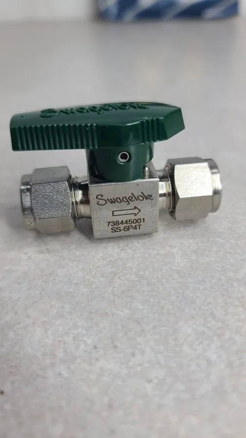 Клапан SWAGELOK SS-6P4T Valve 3/8"