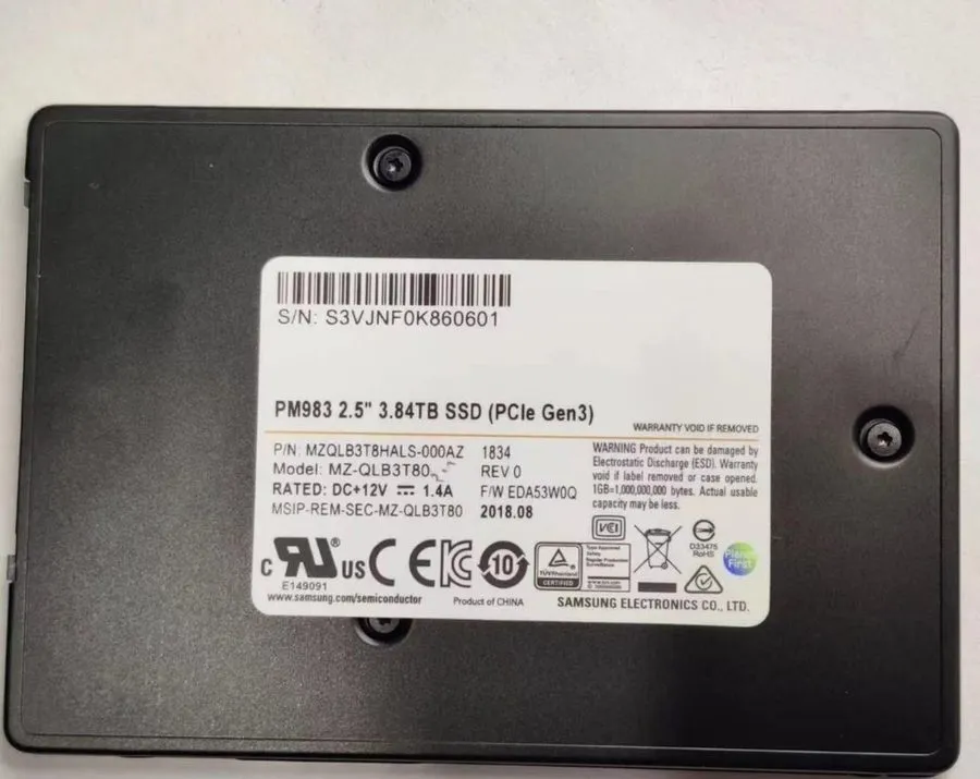 SSD-накопитель Samsung PM983 MZ-QLB3T80 3.84TB NVMe MLC Mixed Use PCIe 3.0 x4 U.