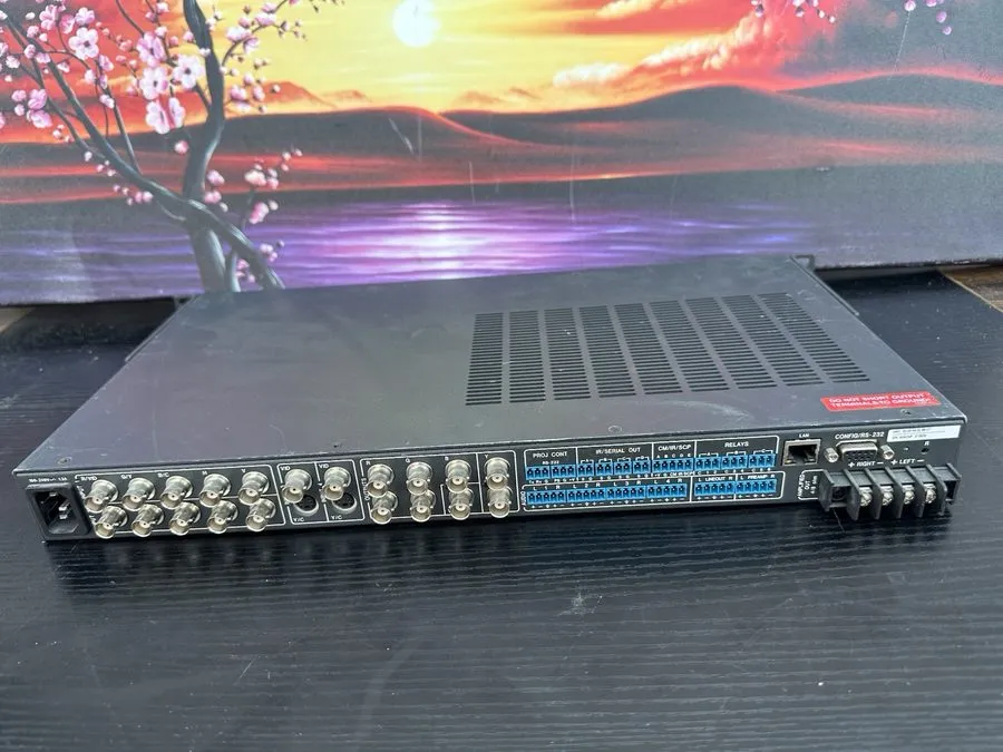 Видеооборудование Extron System 5 IP 5-Input Audio/Video Switcher — фото лота 2