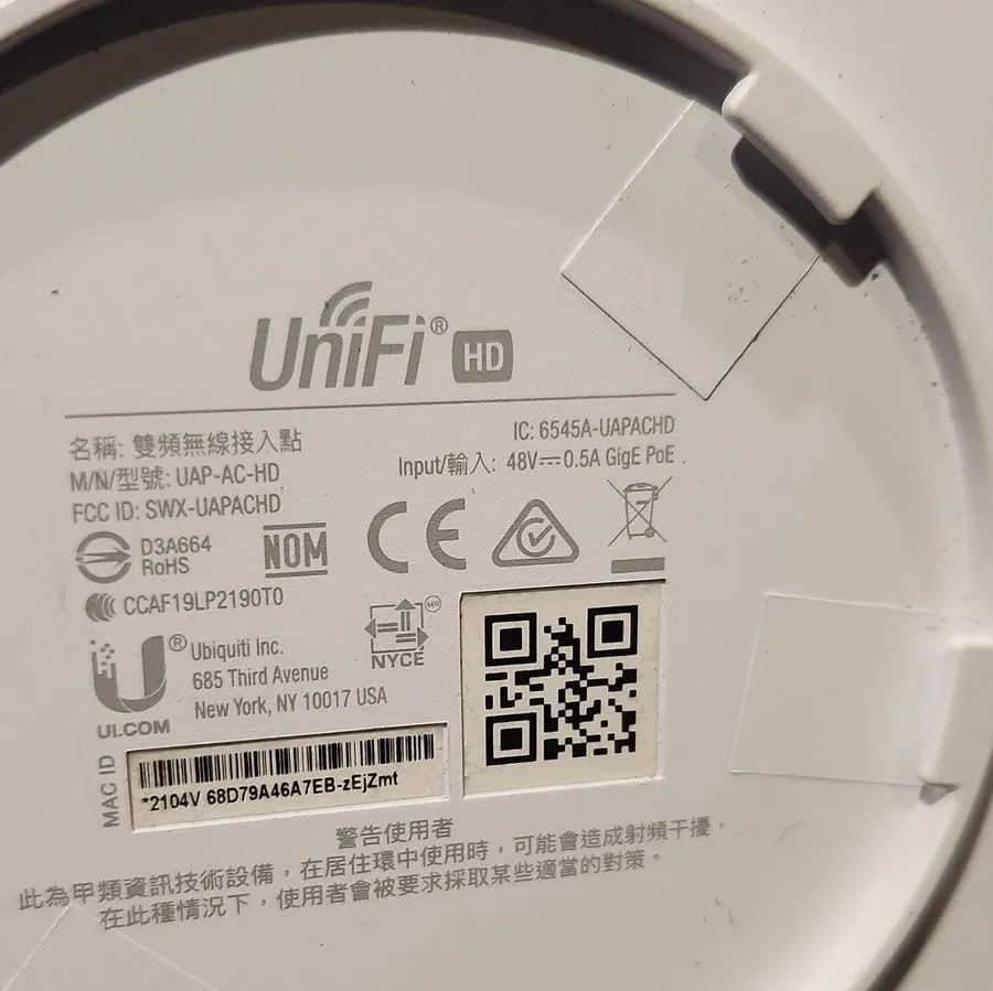 Точка доступа Ubiquiti Networks UniFi HD UAP-AC-HD Dual-Band 802.11ac Gigabit Wh