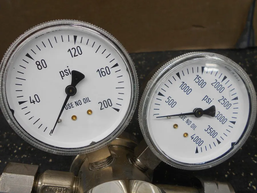 Трубопроводная арматура AIRGAS PRESSURE REGULATOR P/N Y12-S727D