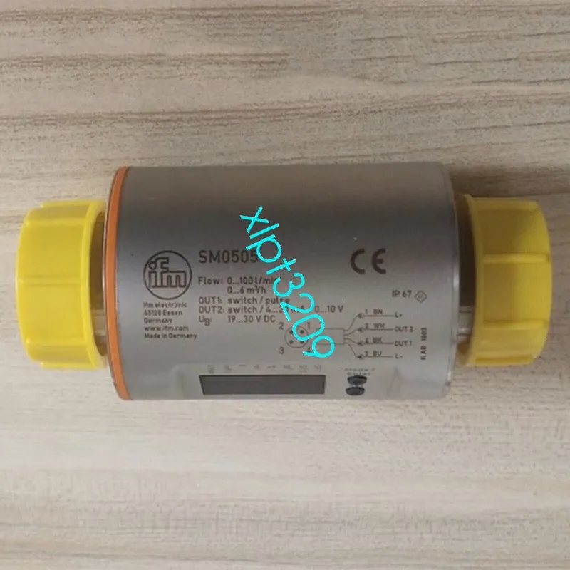 Индуктивный датчик IFM Electronic SM0505 Magnetic-inductive flow meter