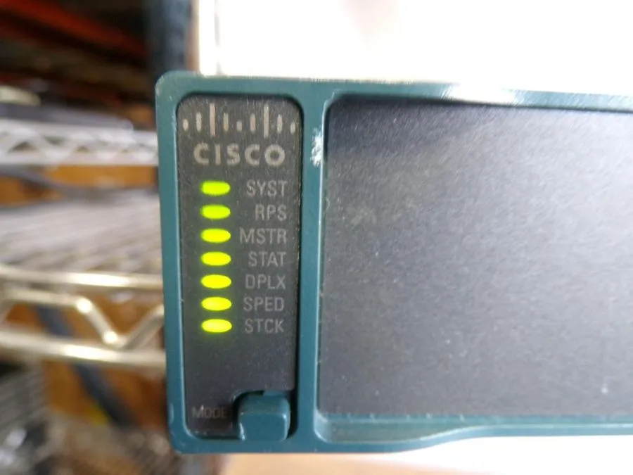 Коммутатор Cisco Catalyst 2960S-24-Port WS-C2960S-24TS-L Ethernet Switch (J955)