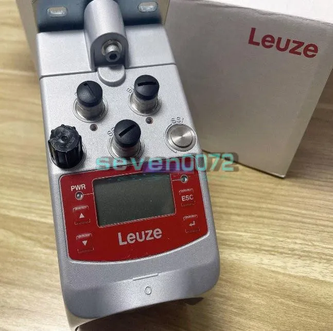Датчик Leuze AMS 348i 120 Distance Measuring Sensor 50113710