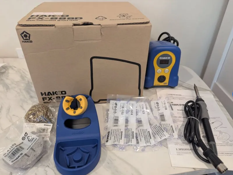 Паяльная станция Hakko FX888DX-010BY Digital Soldering Station EUC + Iron Stand 