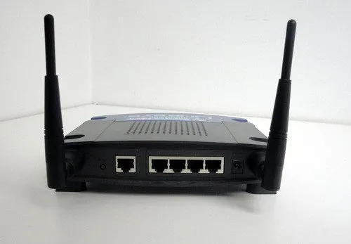 Маршрутизатор Linksys WRT54GS 54 Mbps 4-Port 10/100 Wireless G Router v7
