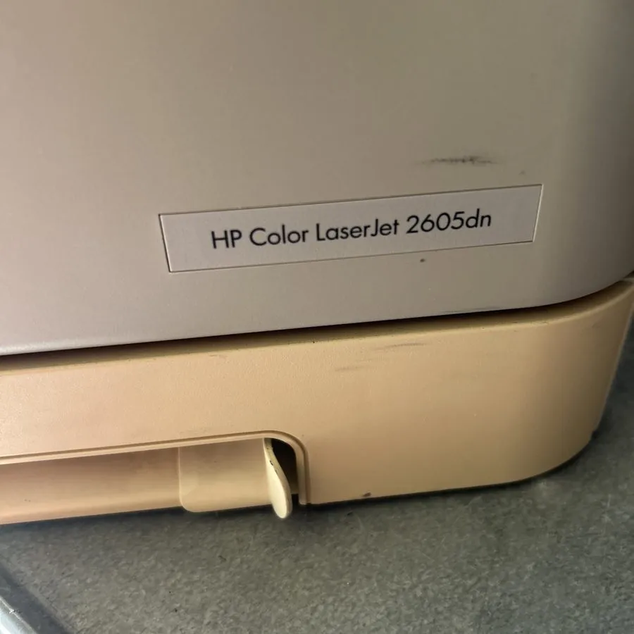 Лазерный принтер HP Color LaserJet 2605dn Color Laser Printer