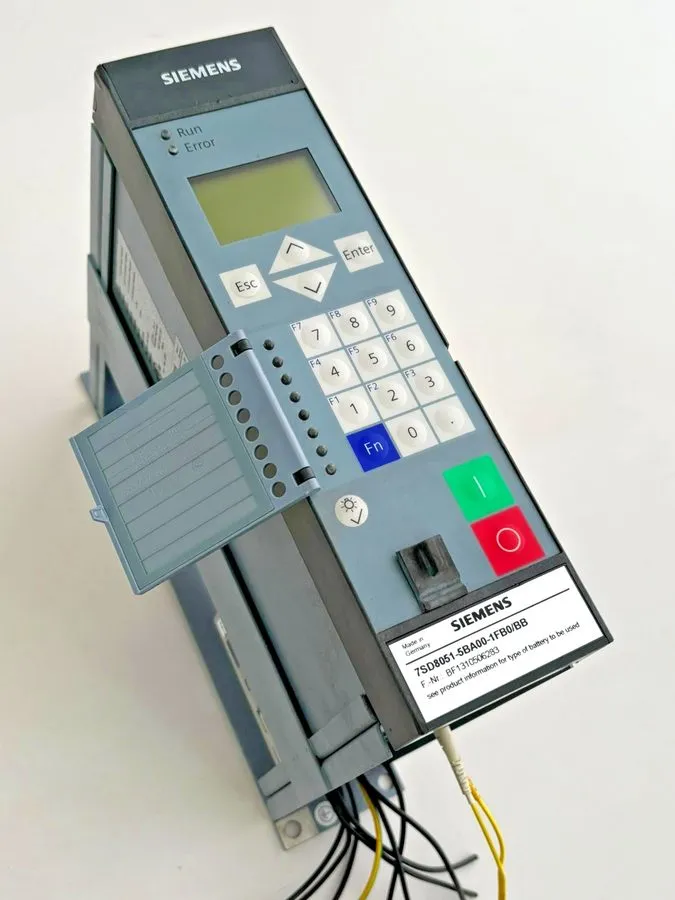 Реле защиты Siemens SIPROTEC 7SD8051-5BA00-1FB0/BB Differential Protection Relay — фото лота 2