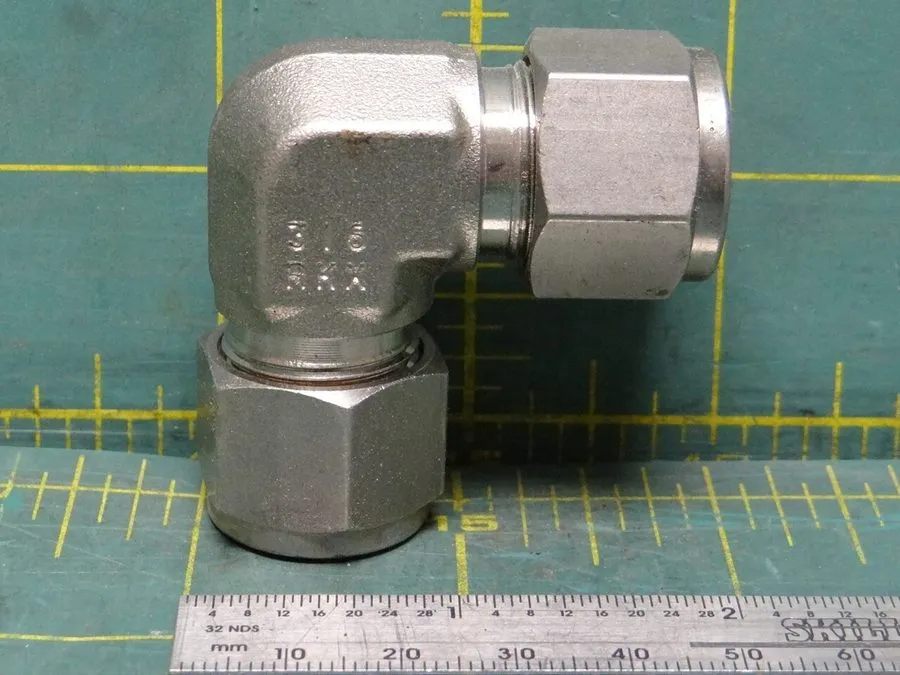 Фитинг 1 Swagelok Stainless Steel Elbow Fitting, 1/2" OD Tube, SS-810-9