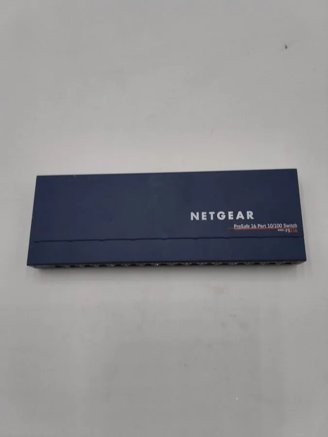 Коммутатор Netgear ProSafe 16 Port Gigabit Switch GS116 v2 Blue Metal Desktop