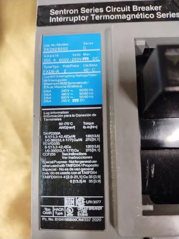 Автоматический выключатель Siemens Sentron Circuit Breaker FXD62B200 200 Amp 600 — фото лота 2